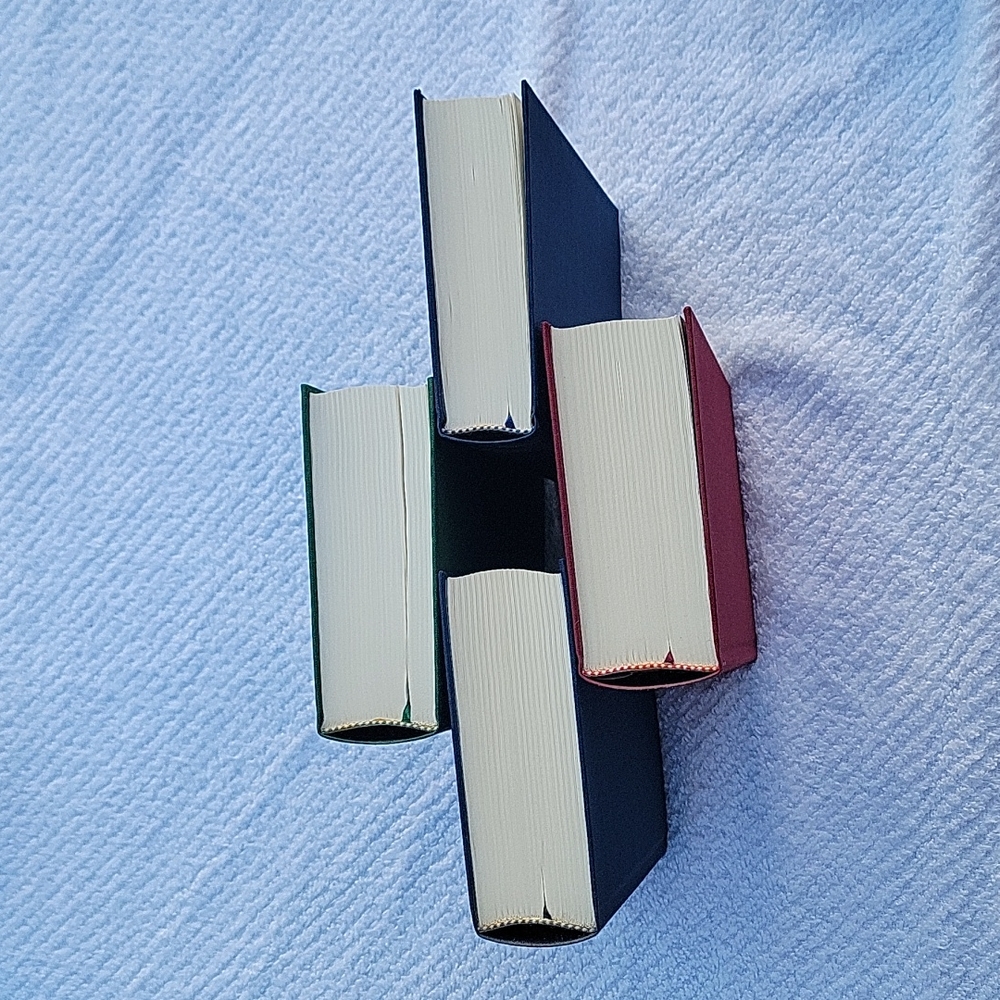 Set of 4 Hard Cover Classic Books!!! - Picture 7 of 12